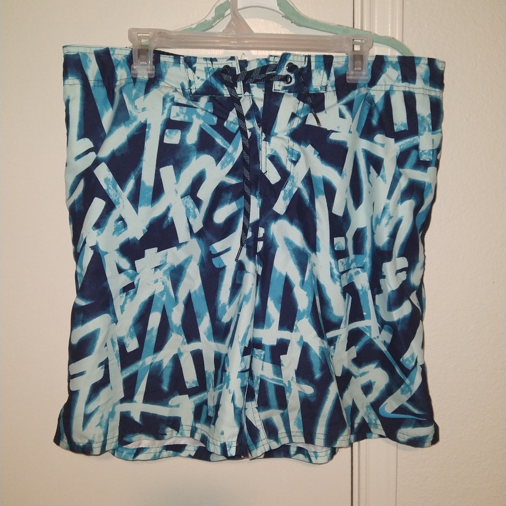 Nike Glow Diverge Neon Blue Mesh Lined Swim Trunk Shorts Men's sz XL.